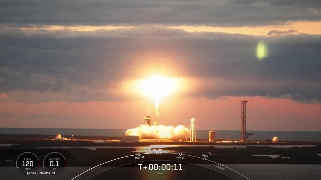 Blastoff! SpaceX launches Optus-X telecom satellite from Florida, nails landing