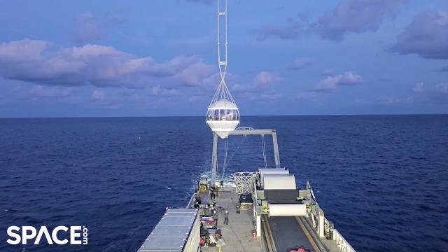 Space Perspective's 'Spaceship Neptune' balloon lifts off on uncrewed test flight