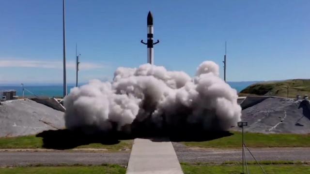 Blastoff! Rocket Lab launches radar imaging satellite