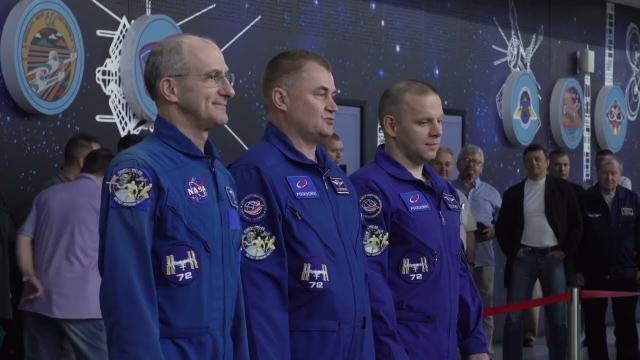 SOYUZ CREWMEMBERS TRAIN FOR UPCOMING MISSION TO INTERNATIONAL SPACE STATION