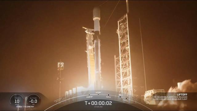 Blastoff! SpaceX launches 21 Starlink satellites from Florida, nails landing