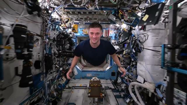 Space station crew 'pretends' to be Olympic athletes to celebrate the summer games