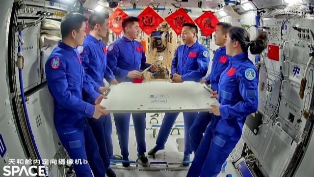 China's Shenzhou-18 astronauts hands over Tiangong space station to new crew