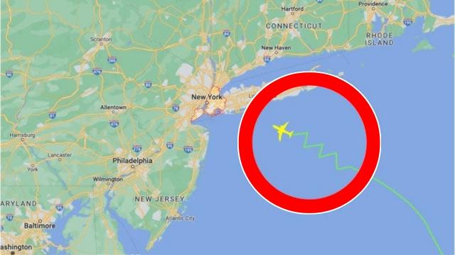 Air Traffic Controller Sees Plane Make This Sign - When He Realizes Why, He Turns Pale