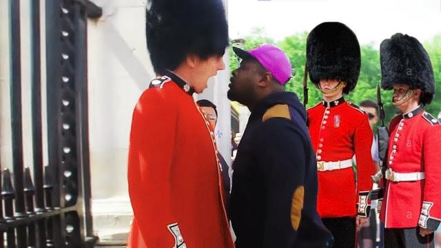 Rich Man Keeps Annoying Royal Guard, But He Didn’t Expect This To Happen