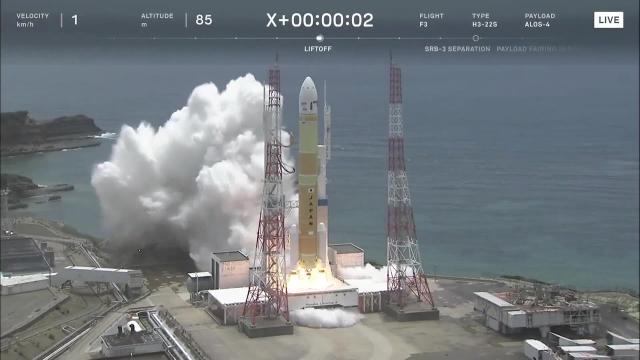 Blastoff! Japan's H3 rocket launches advanced Earth-observing satellite on 3rd flight