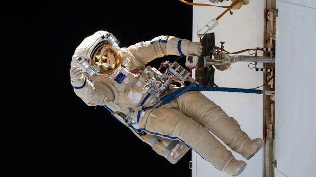 Watch live! Cosmonauts perform spacewalk outside space station