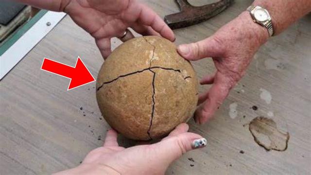 Sisters Cracked Open Grandma's Statue - They Discover What No One Was Supposed To See