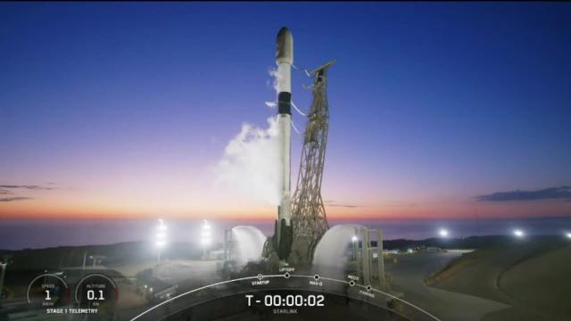 Blastoff! SpaceX launches Starlink batch from California to complete doubleheader