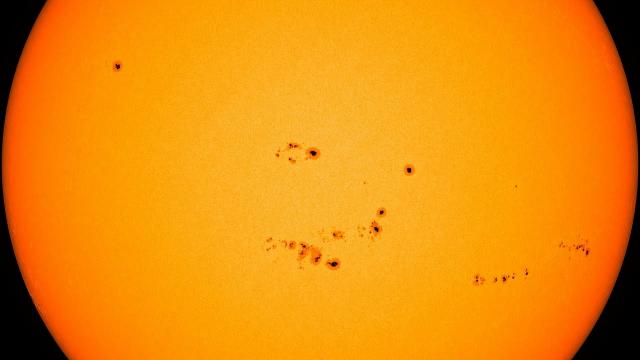 WATCH LIVE INCREDIBLE UFOs ? SUNSPOTS JULY 29, 2024