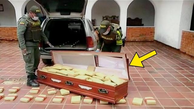 Police Officer Asked Woman To Open Coffin In Trunk – He Never Expected What's Inside The Coffin