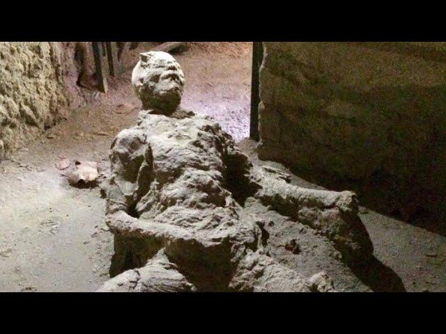 This Image Of A Man Preserved At Pompeii Has Gone Viral For Obvious Reasons