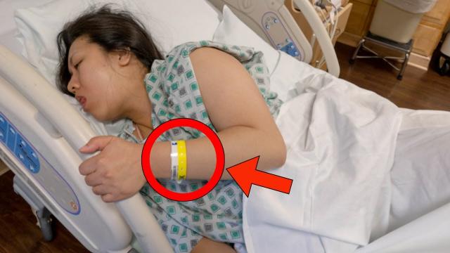 Husband Sees His Wife Got Yellow Wristband, He Instantly Called The Police